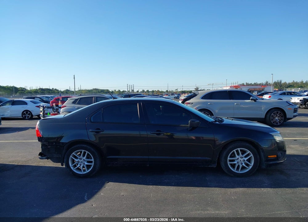 2012 FORD FUSION S VIN: 3FAHP0GA2CR380398