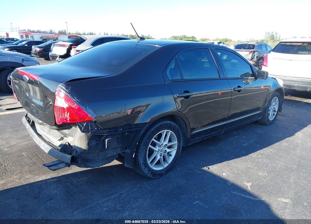 2012 FORD FUSION S VIN: 3FAHP0GA2CR380398