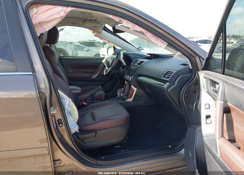 2017 SUBARU FORESTER 2.5I TOURING VIN: JF2SJAWC7HH590208