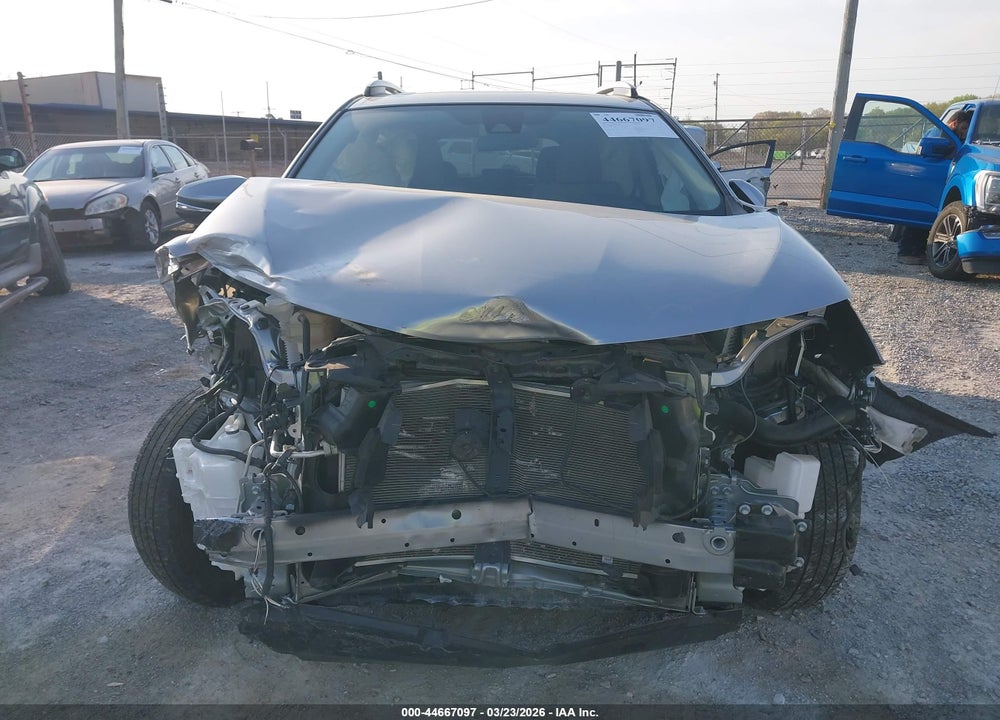 2018 TOYOTA RAV4 XLE VIN: JTMRFREV3JJ252674