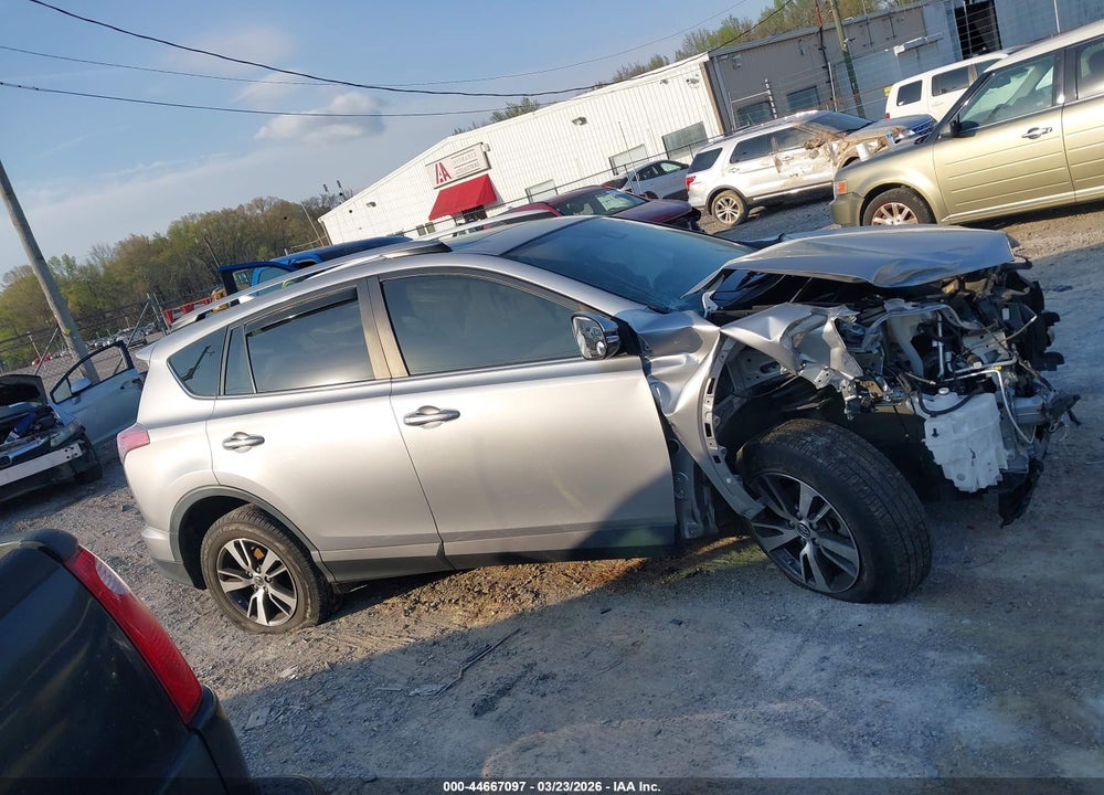 2018 TOYOTA RAV4 XLE VIN: JTMRFREV3JJ252674