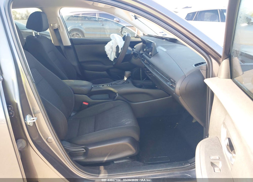 2024 HONDA HR-V 2WD LX VIN: 3CZRZ1H33RM733584