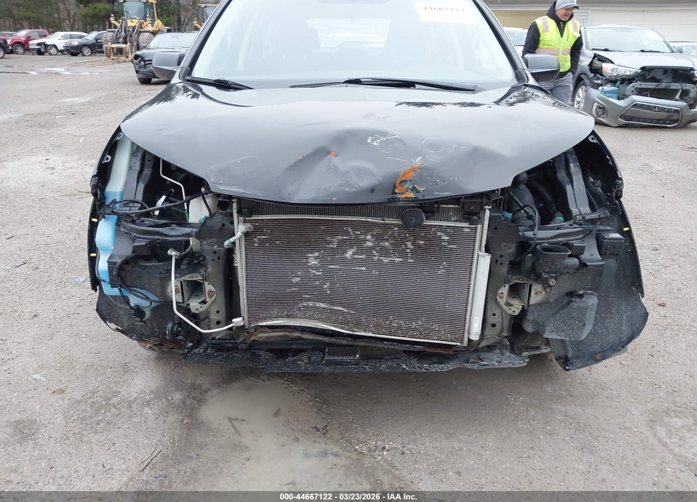 2016 HONDA CR-V LX VIN: 2HKRM4H33GH649046