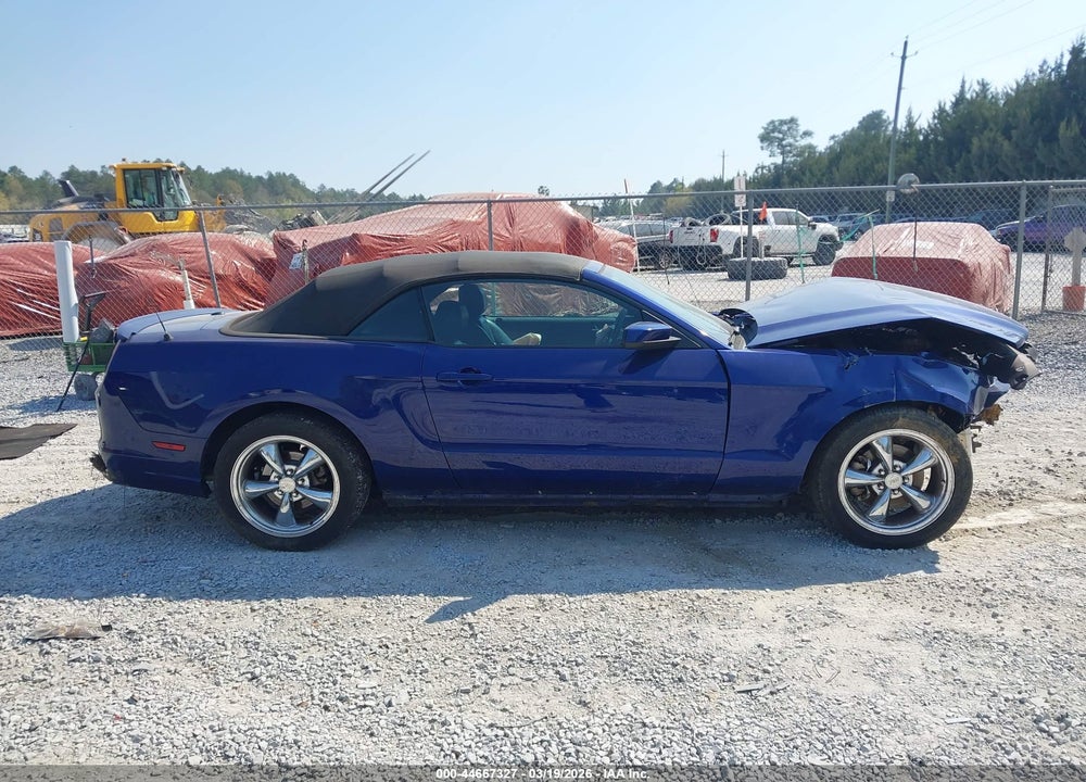 2014 FORD MUSTANG V6 PREMIUM VIN: 1ZVBP8EM4E5216651