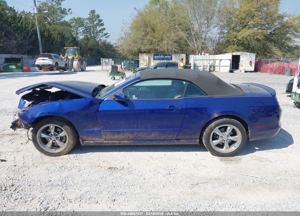 2014 FORD MUSTANG V6 PREMIUM VIN: 1ZVBP8EM4E5216651