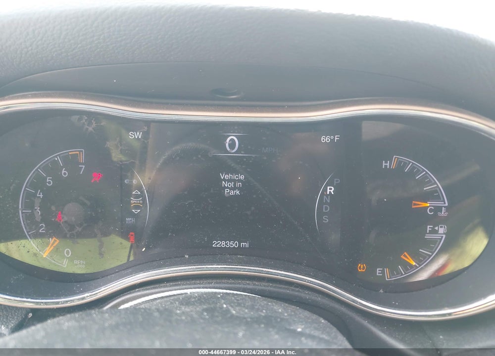 2015 JEEP GRAND CHEROKEE LAREDO VIN: 1C4RJEAG3FC668072