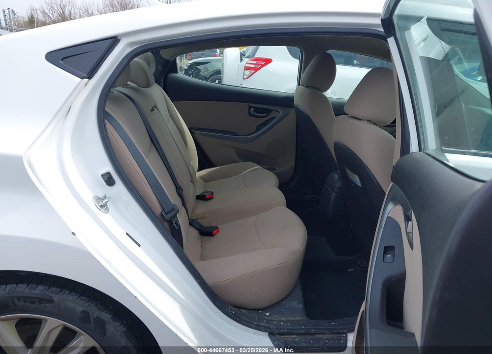 2016 HYUNDAI ELANTRA SE VIN: 5NPDH4AE8GH684868
