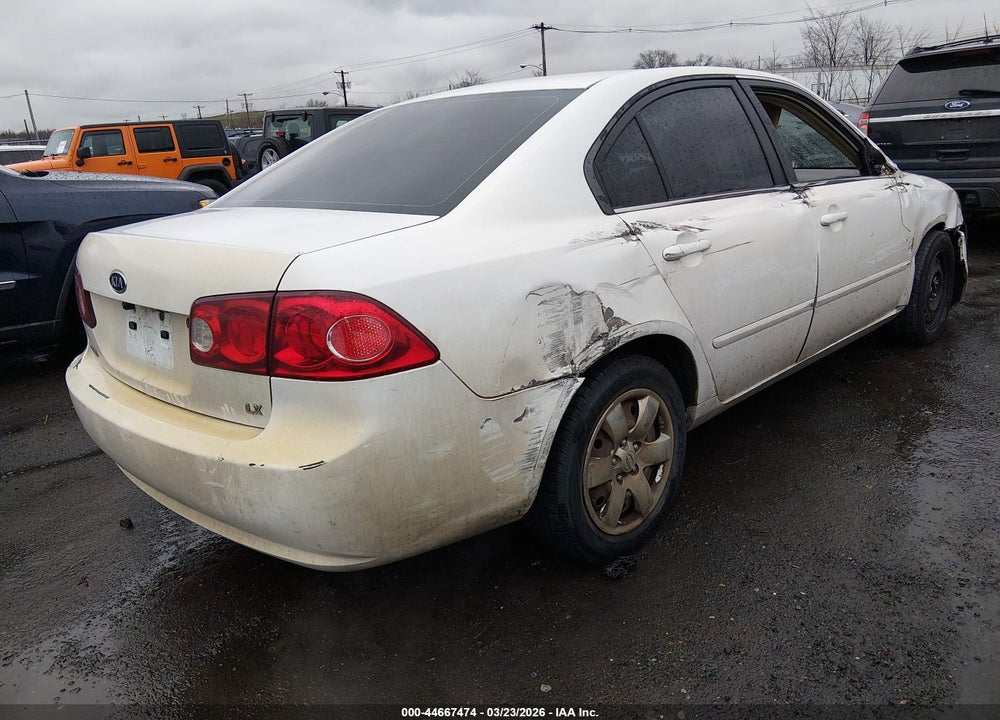 2007 KIA OPTIMA LX VIN: KNAGE123975082687