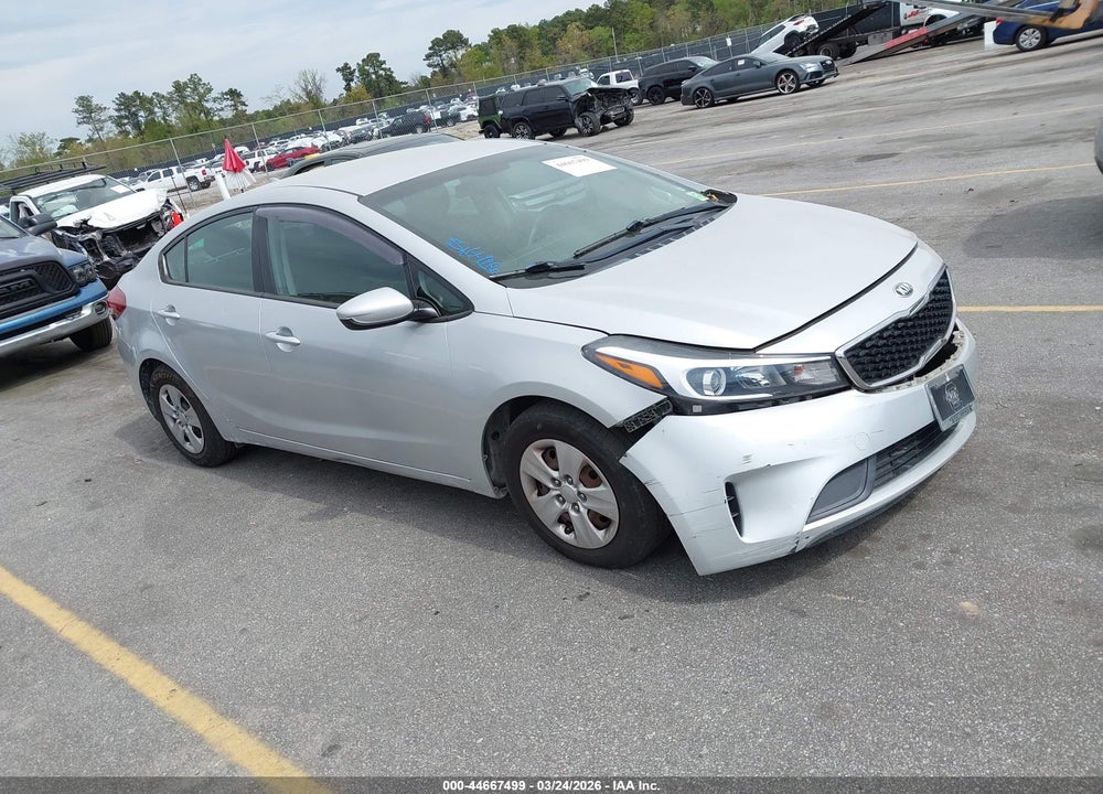 2017 KIA FORTE LX VIN: 3KPFK4A76HE028380