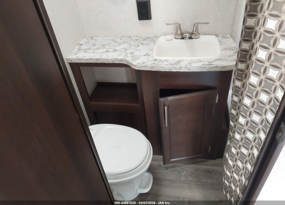 2019 JAYCO JAY FLIGHT SLX 212QB VIN: 1UJBJ0BL1K17Z0354