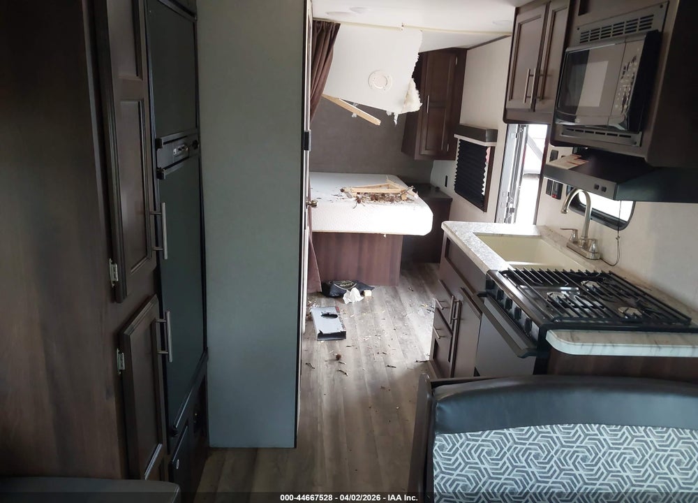 2019 JAYCO JAY FLIGHT SLX 212QB VIN: 1UJBJ0BL1K17Z0354