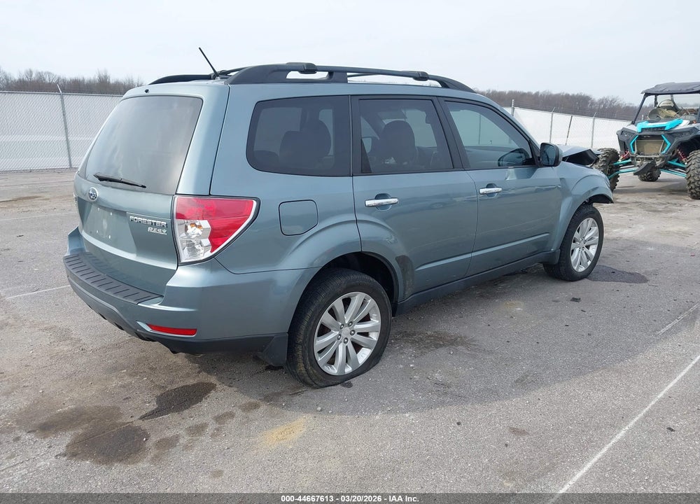 2012 SUBARU FORESTER 2.5X PREMIUM VIN: JF2SHADCXCH430363