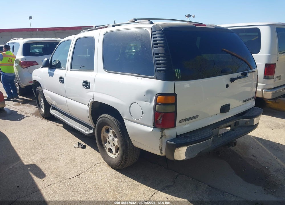 2005 CHEVROLET TAHOE LS VIN: 1GNEC13T45R258010