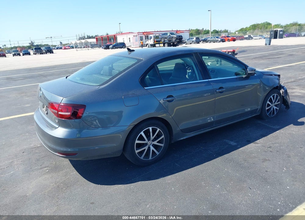 2017 VOLKSWAGEN JETTA 1.4T SE VIN: 3VWDB7AJ9HM372986