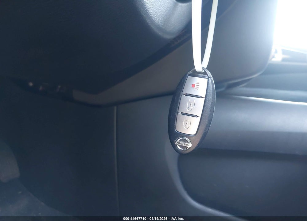 2014 NISSAN PATHFINDER SV VIN: 5N1AR2MM9EC711877