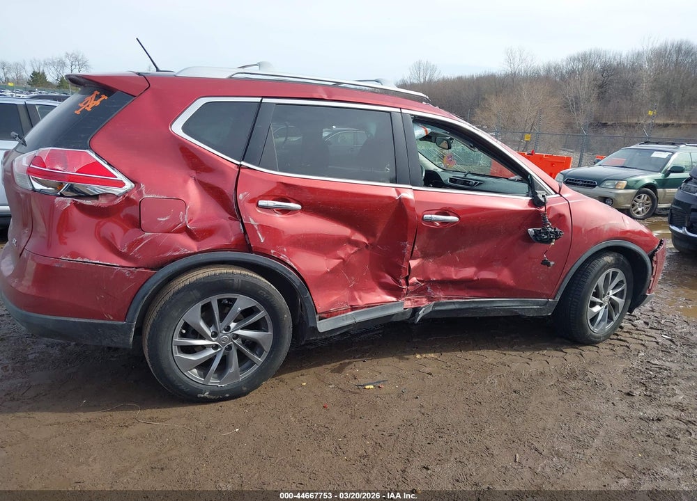 2015 NISSAN ROGUE SL VIN: 5N1AT2MT3FC896230