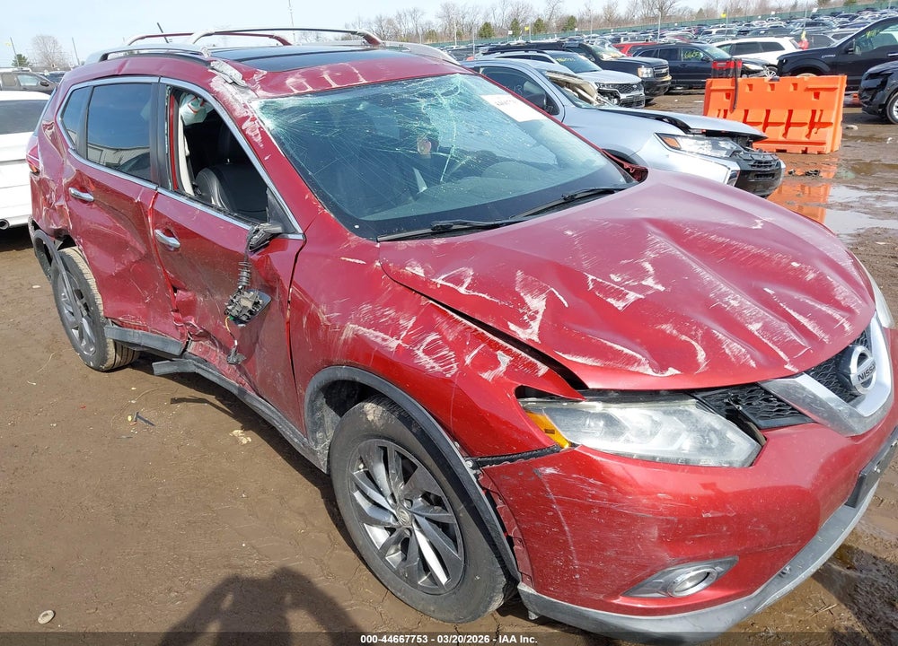 2015 NISSAN ROGUE SL VIN: 5N1AT2MT3FC896230