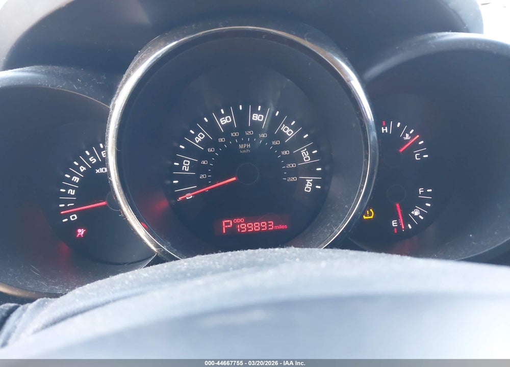 2011 KIA SOUL + VIN: KNDJT2A21B7284420