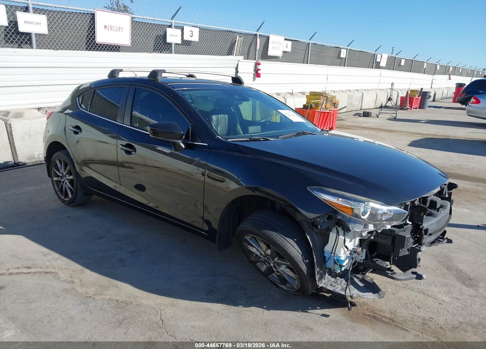 2018 MAZDA 3 TOURING VIN: 3MZBN1L3XJM204919