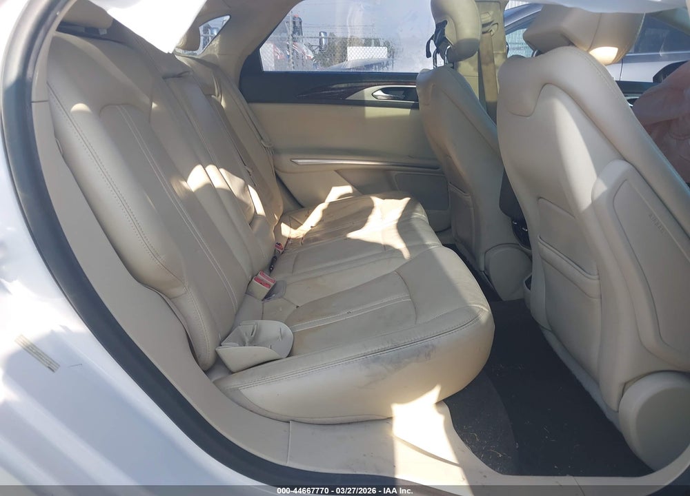 2015 LINCOLN MKZ HYBRID VIN: 3LN6L2LU0FR611923