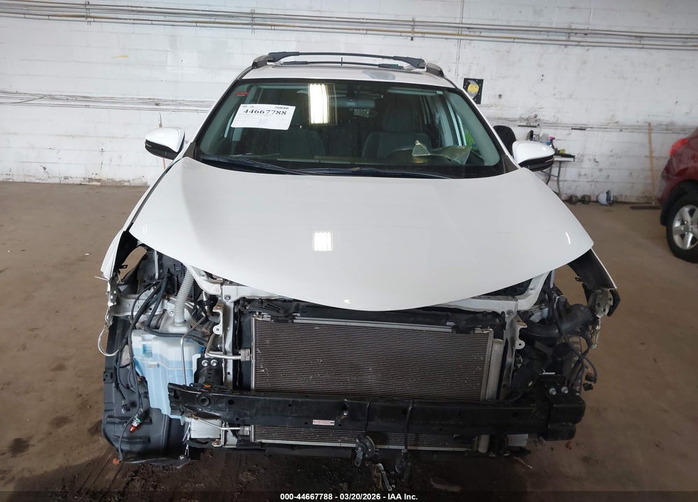 2015 TOYOTA RAV4 XLE VIN: 2T3RFREVXFW340503