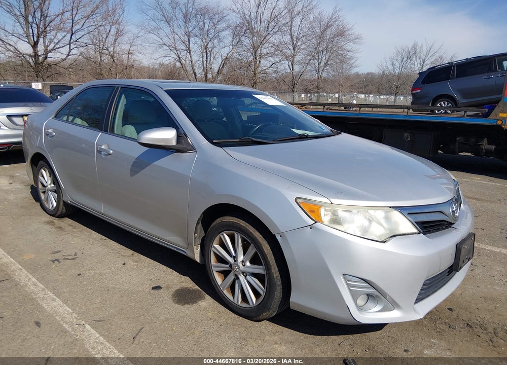 2014 TOYOTA CAMRY XLE VIN: 4T4BF1FKXER347018