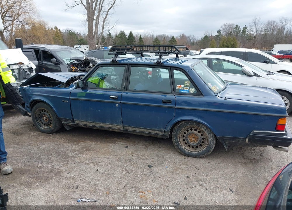 1992 VOLVO 240 GL VIN: YV1AS8808N1459791