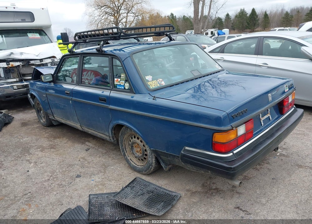 1992 VOLVO 240 GL VIN: YV1AS8808N1459791