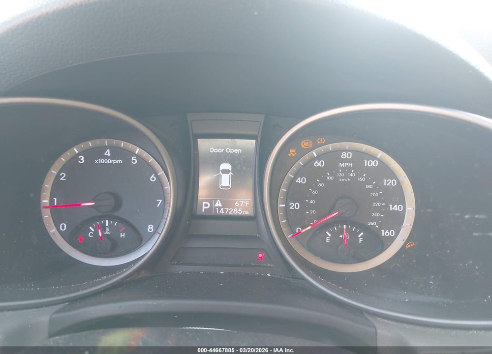 2015 HYUNDAI SANTA FE SPORT 2.4L VIN: 5XYZT3LB5FG295564