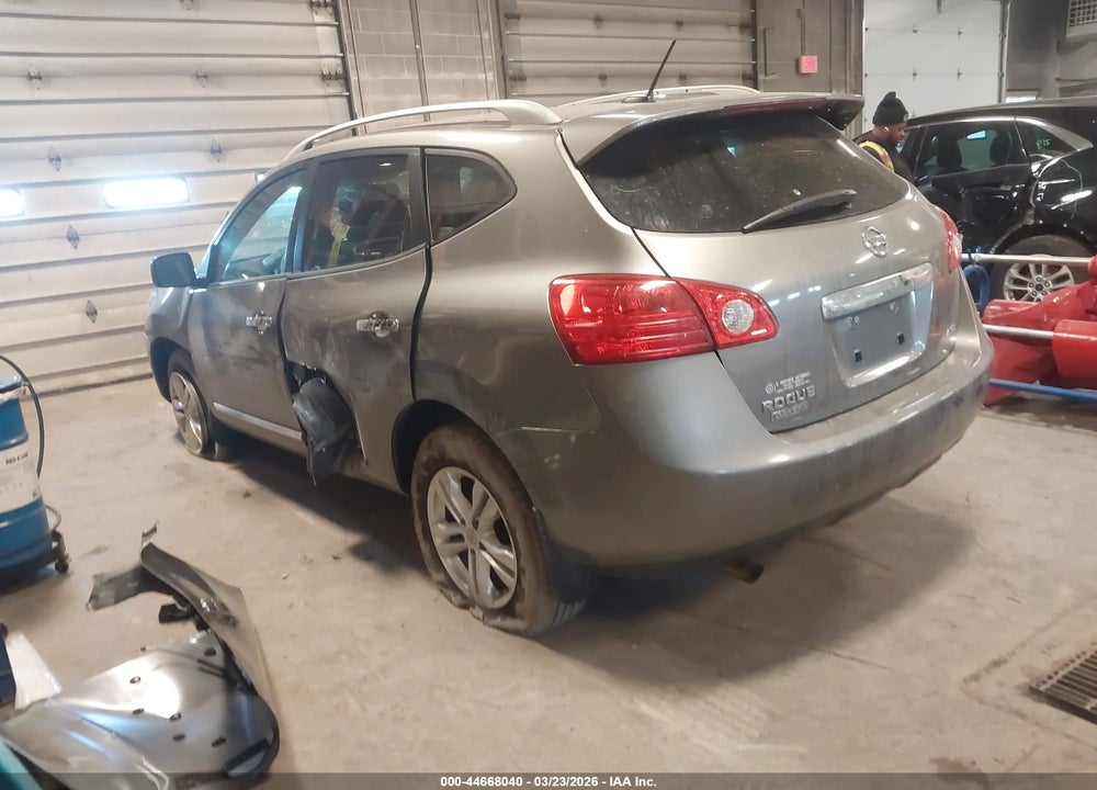 2015 NISSAN ROGUE SELECT S VIN: JN8AS5MV4FW257576