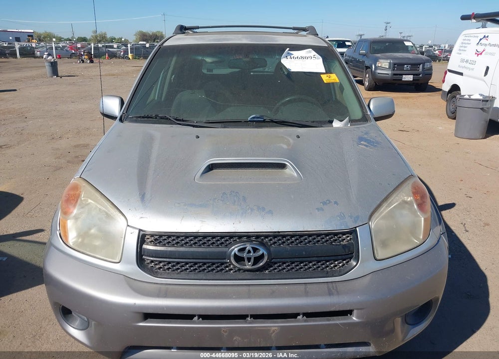 2004 TOYOTA RAV4 VIN: JTEHD20V546018152