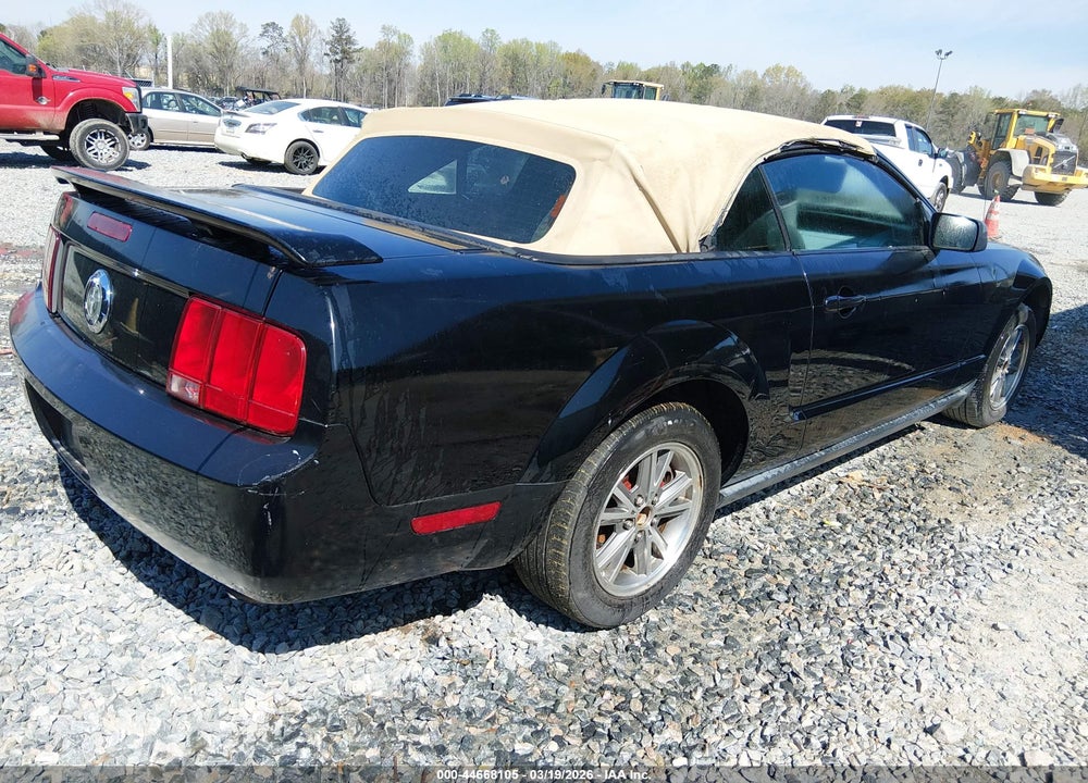 2005 FORD MUSTANG VIN: 1ZVFT84N655258701