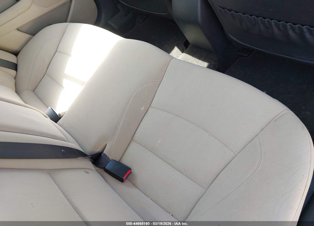 2015 KIA OPTIMA LX VIN: KNAGM4A77F5641595
