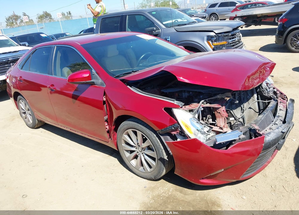 2015 TOYOTA CAMRY XLE VIN: 4T1BF1FK2FU887734