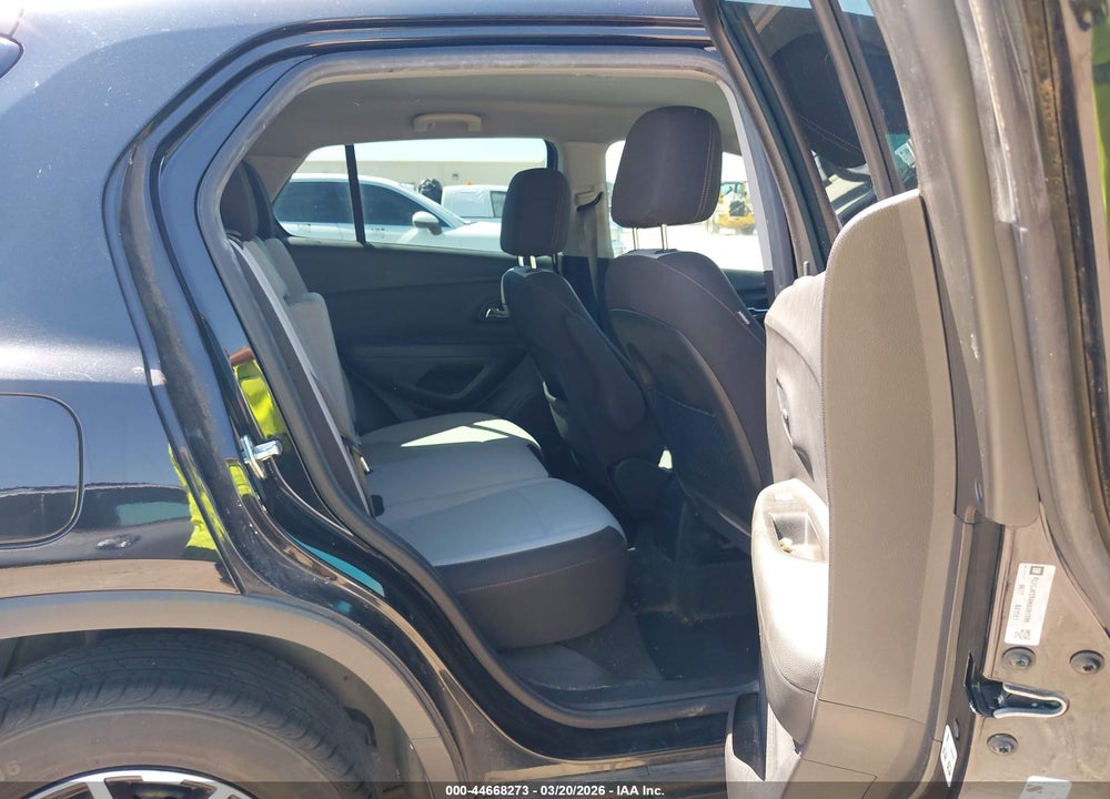 2017 CHEVROLET TRAX LS VIN: KL7CJKSB4HB091386