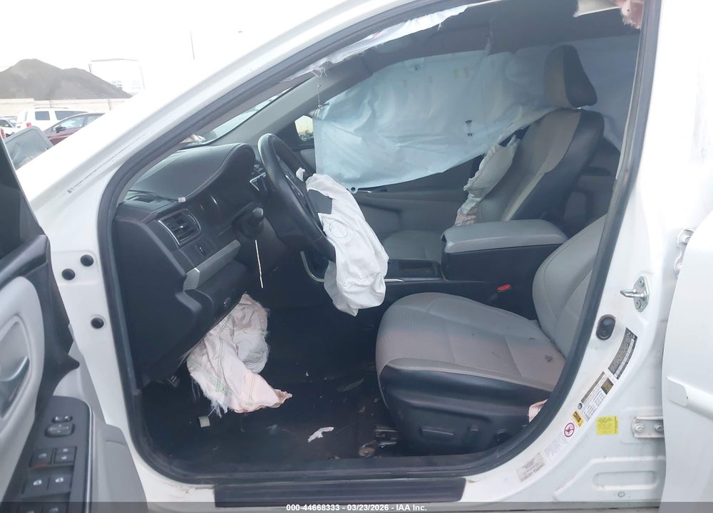 2017 TOYOTA CAMRY SE VIN: 4T1BF1FK4HU384760