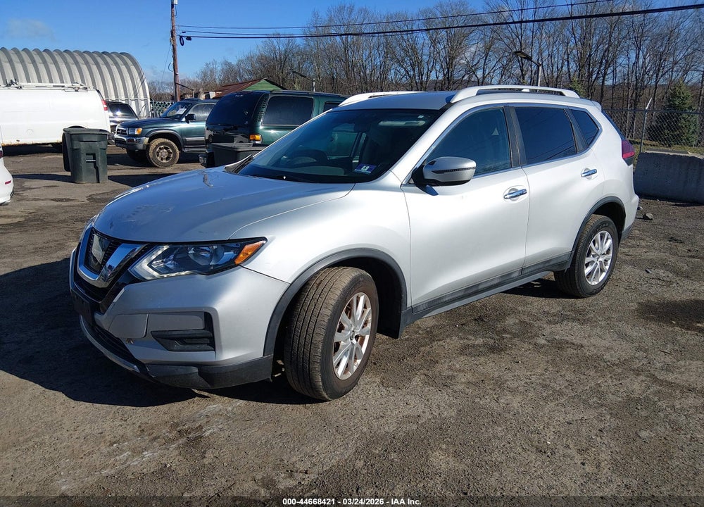 2017 NISSAN ROGUE SV VIN: 5N1AT2MV8HC892601