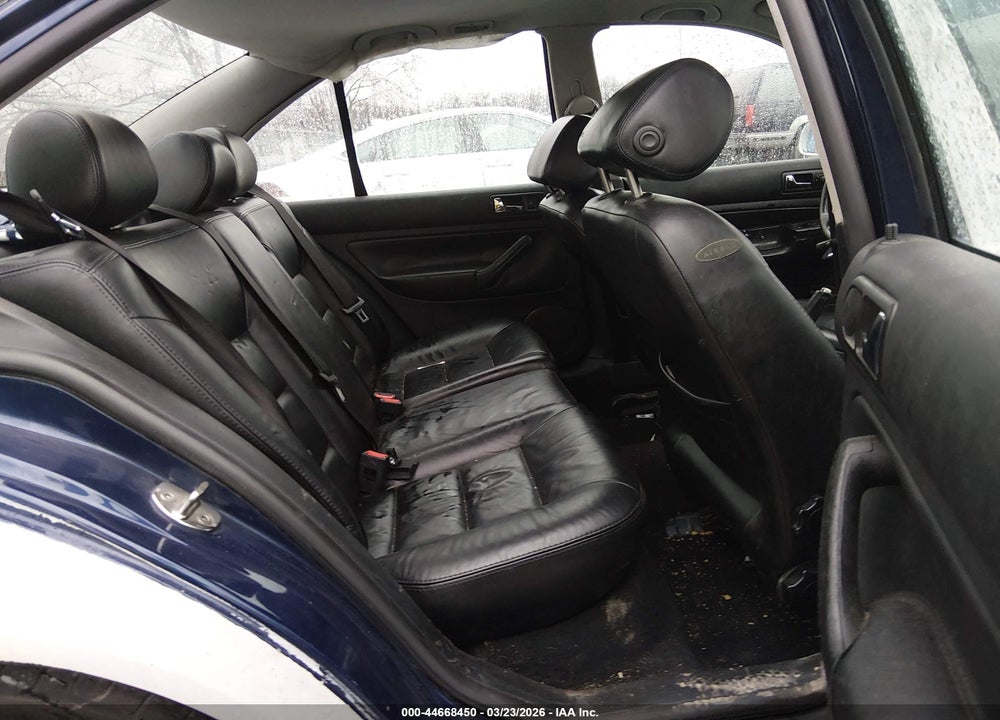 2001 VOLKSWAGEN JETTA GLS 1.8L TURBO VIN: 3VWSD29M71M070055