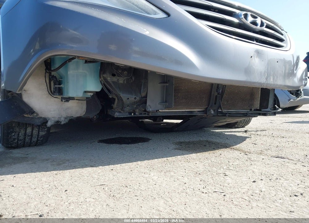 2014 HYUNDAI SONATA GLS VIN: 5NPEB4AC2EH920061