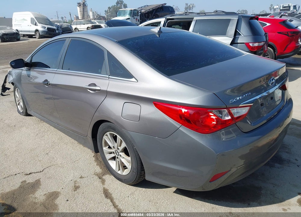 2014 HYUNDAI SONATA GLS VIN: 5NPEB4AC2EH920061