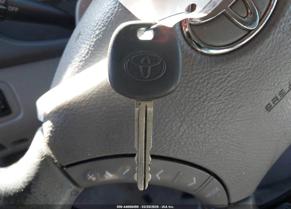 2005 TOYOTA SIENNA XLE LIMITED VIN: 5TDZA22C85S238724