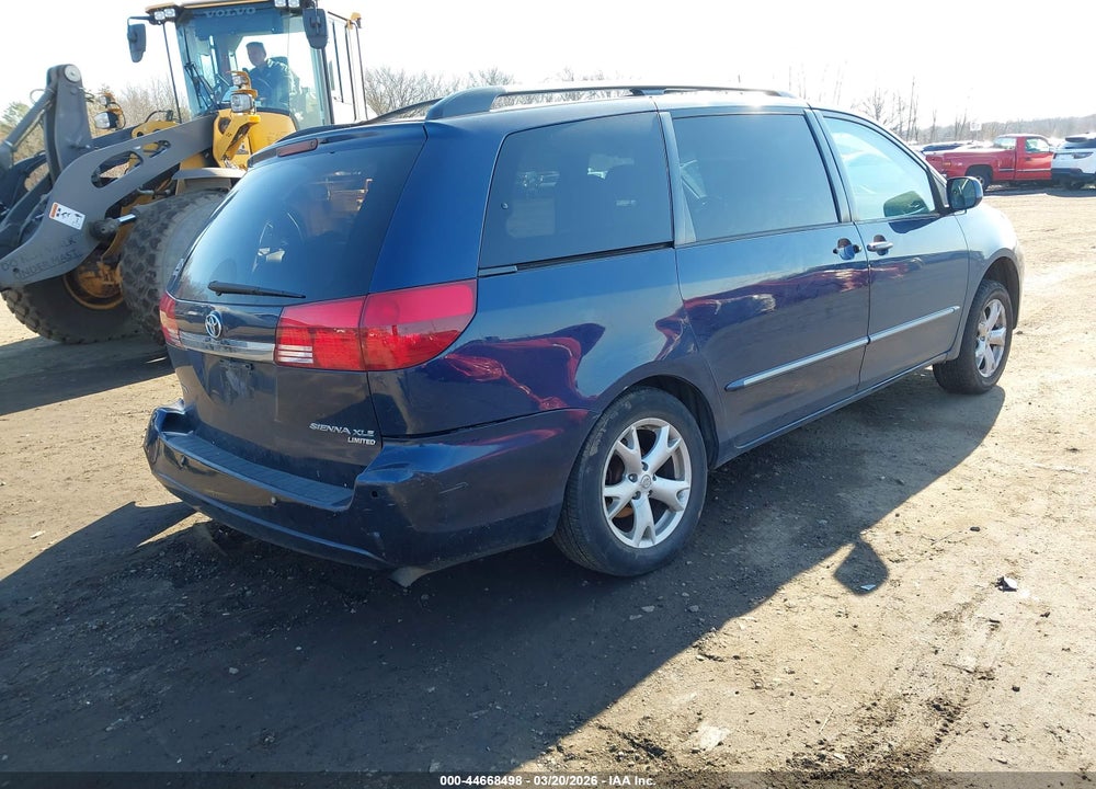 2005 TOYOTA SIENNA XLE LIMITED VIN: 5TDZA22C85S238724