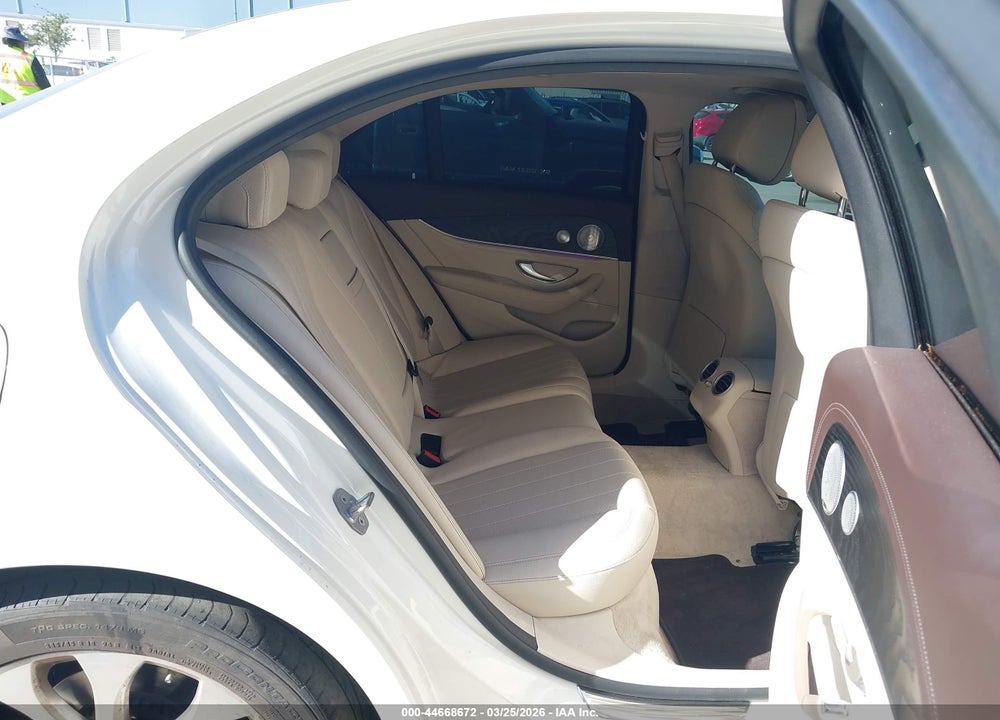 2017 MERCEDES-BENZ E 300 VIN: WDDZF4JB9HA245131