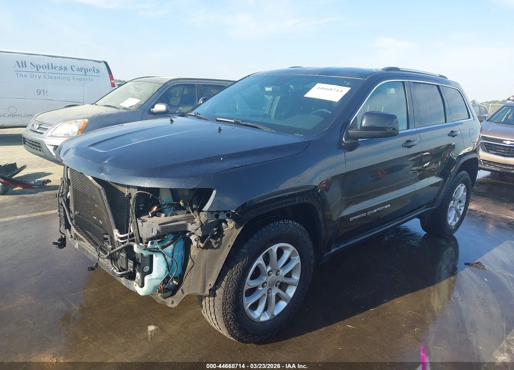 2015 JEEP GRAND CHEROKEE LAREDO VIN: 1C4RJFAG3FC209324