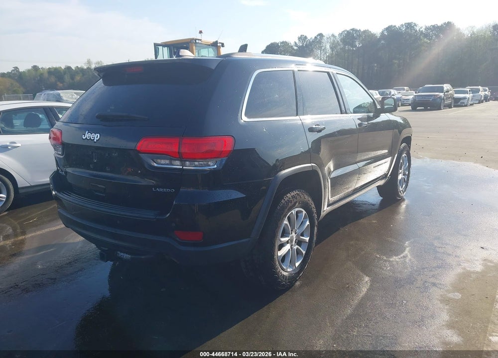 2015 JEEP GRAND CHEROKEE LAREDO VIN: 1C4RJFAG3FC209324