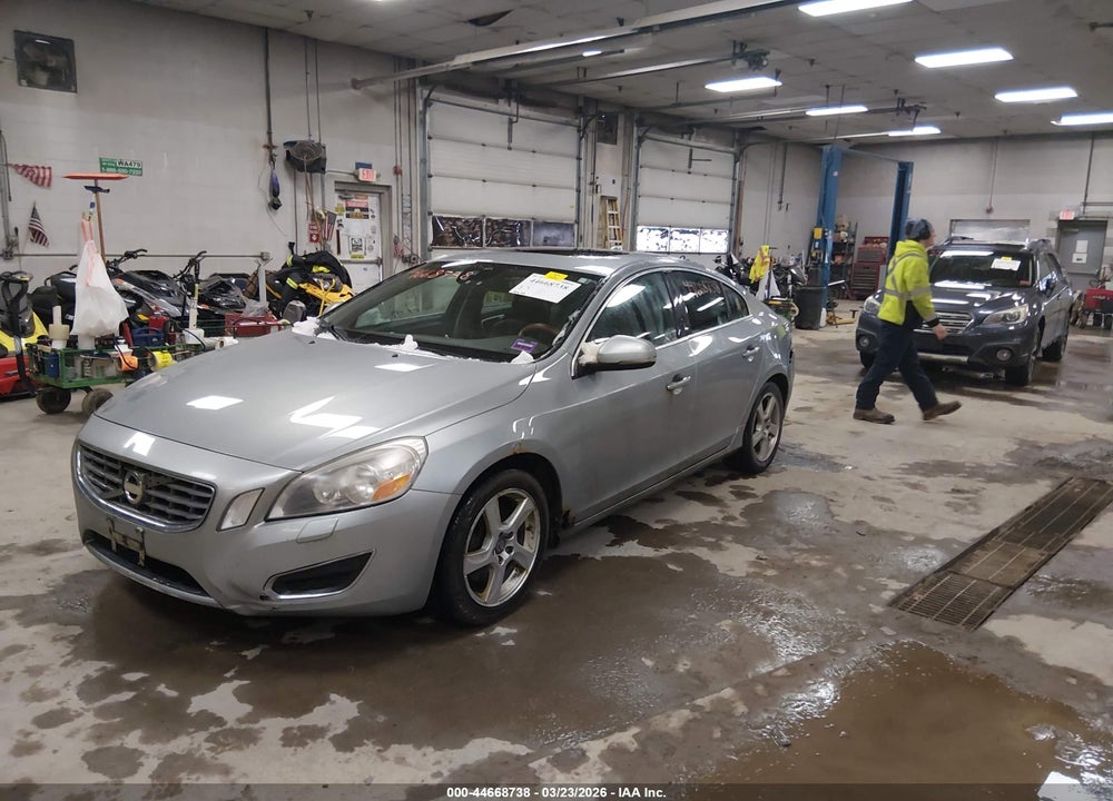2013 VOLVO S60 T5/T5 PLATINUM/T5 PREMIER/T5 PREMIER PLUS VIN: YV1612FS1D2230923