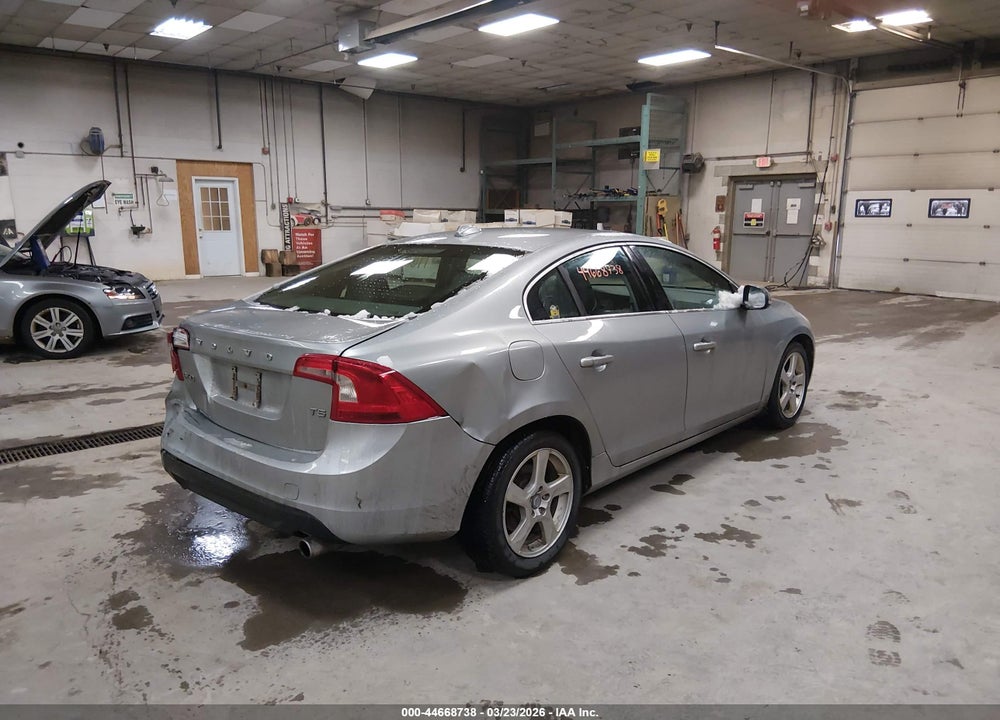 2013 VOLVO S60 T5/T5 PLATINUM/T5 PREMIER/T5 PREMIER PLUS VIN: YV1612FS1D2230923