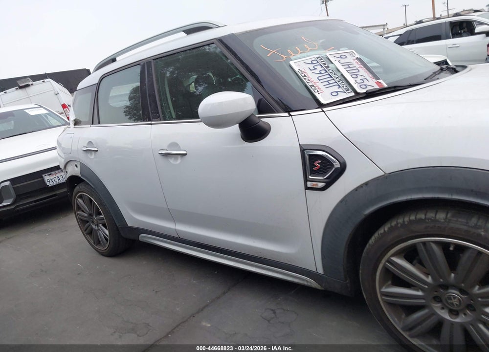 2020 MINI COUNTRYMAN COOPER S VIN: WMZYW7C07L3L89003