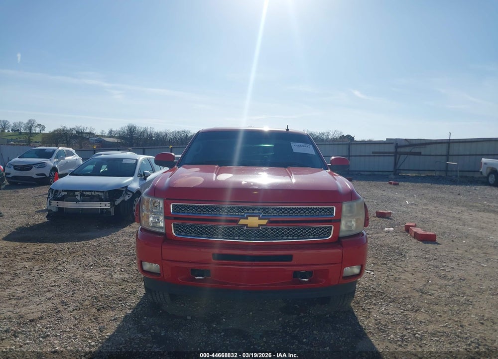 2013 CHEVROLET SILVERADO 1500 LT VIN: 3GCPKSE7XDG256853