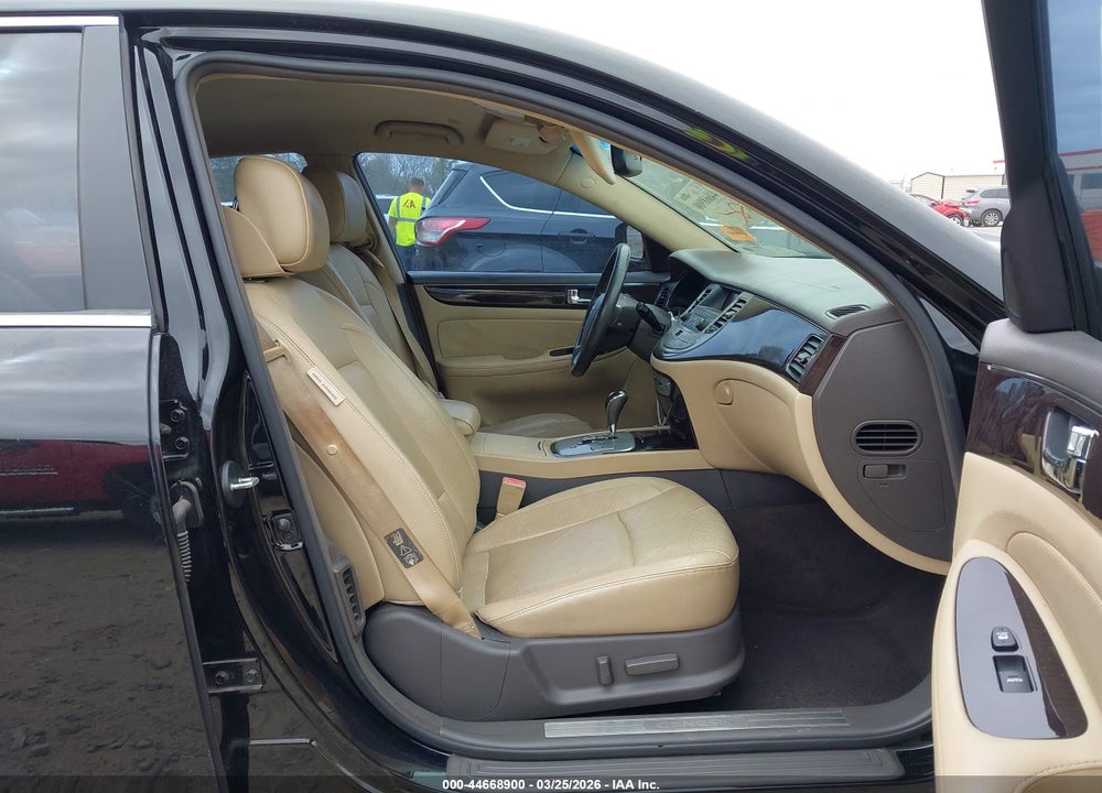 2011 HYUNDAI GENESIS 3.8 VIN: KMHGC4DE8BU117058